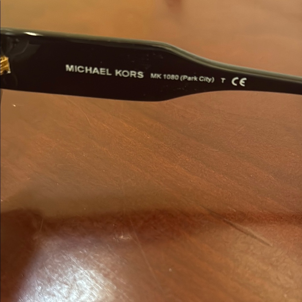 Michael Kors park City Sunglasses - Picture 3 of 7